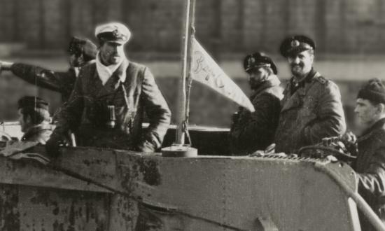 Kapitänleutnant Horst Degen (wearing white hat) 